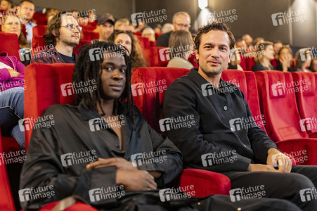 Filmpremiere 'More Than Strangers' in Halle