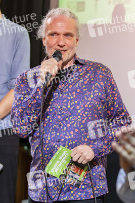 Filmpremiere 'More Than Strangers' in Halle