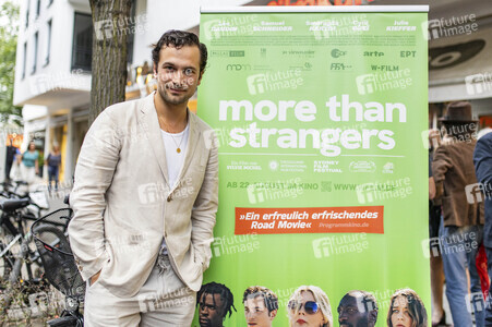 Filmpremiere 'More Than Strangers' in Berlin