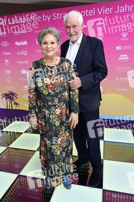 Landpartie Sommerfest mit Julian F.M. Stoeckel in Buckow