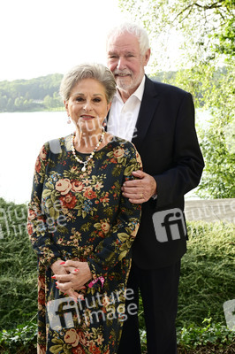 Landpartie Sommerfest mit Julian F.M. Stoeckel in Buckow