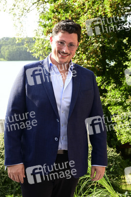 Landpartie Sommerfest mit Julian F.M. Stoeckel in Buckow