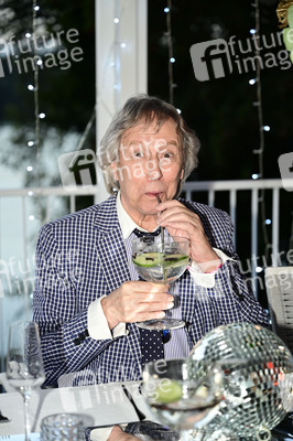 Landpartie Sommerfest mit Julian F.M. Stoeckel in Buckow