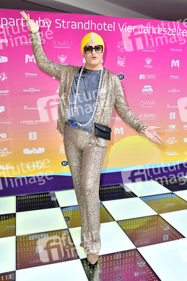 Landpartie Sommerfest mit Julian F.M. Stoeckel in Buckow