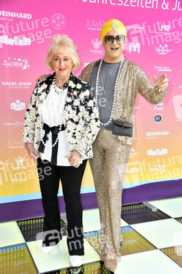 Landpartie Sommerfest mit Julian F.M. Stoeckel in Buckow