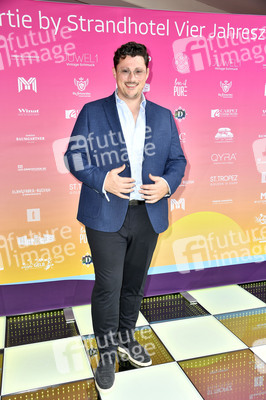 Landpartie Sommerfest mit Julian F.M. Stoeckel in Buckow