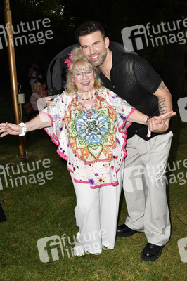 Landpartie Sommerfest mit Julian F.M. Stoeckel in Buckow