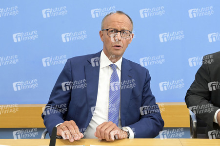 Bundespressekonferenz Konsequenzen aus Solingen in Berlin