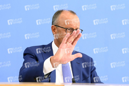 Bundespressekonferenz Konsequenzen aus Solingen in Berlin