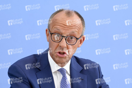 Bundespressekonferenz Konsequenzen aus Solingen in Berlin