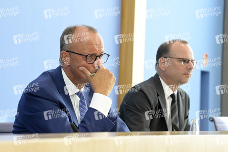 Bundespressekonferenz Konsequenzen aus Solingen in Berlin