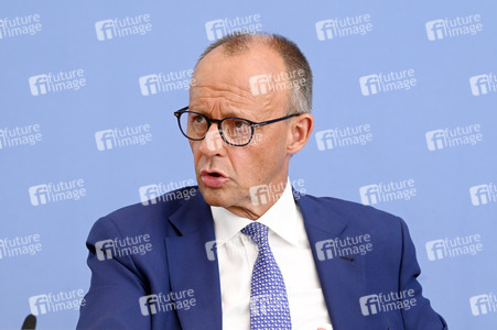 Bundespressekonferenz Konsequenzen aus Solingen in Berlin