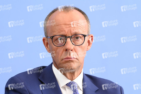 Bundespressekonferenz Konsequenzen aus Solingen in Berlin