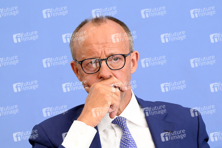 Bundespressekonferenz Konsequenzen aus Solingen in Berlin