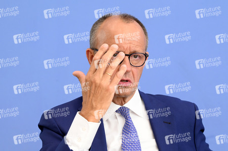 Bundespressekonferenz Konsequenzen aus Solingen in Berlin