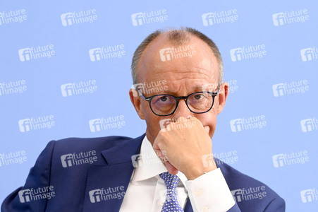 Bundespressekonferenz Konsequenzen aus Solingen in Berlin