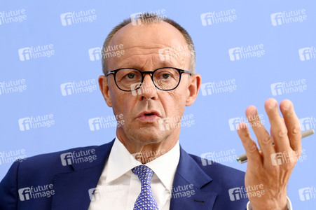 Bundespressekonferenz Konsequenzen aus Solingen in Berlin