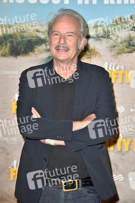 Filmpremiere 'Alles Fifty Fifty' in Berlin