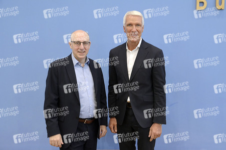 Bundespressekonferenz Wirtschaftsschutzbericht in Berlin