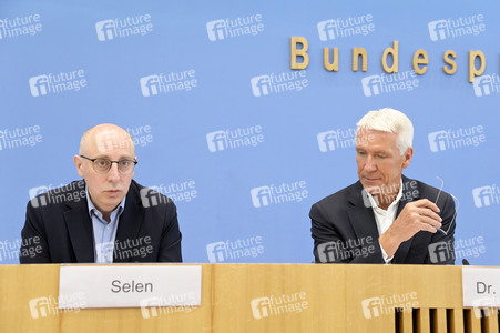 Bundespressekonferenz Wirtschaftsschutzbericht in Berlin