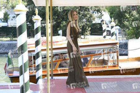 Ankunft von Angelina Jolie am Hotel Excelsior, Internationale Filmfestspiele von Venedig 2024