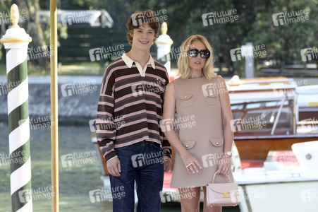 Abfahrt von Paul Kircher und Ludivine Sagnier vom Hotel Excelsior, Internationale Filmfestspiele von Venedig 2024