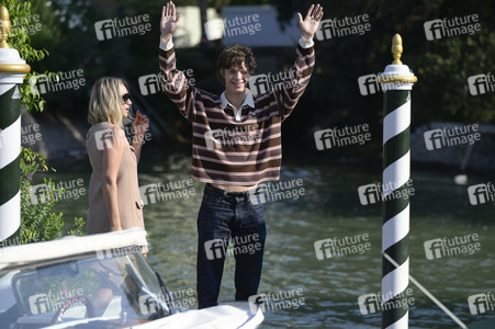 Abfahrt von Paul Kircher und Ludivine Sagnier vom Hotel Excelsior, Internationale Filmfestspiele von Venedig 2024