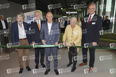 Ausstellungseröffnung 'Botschaft der Wildtiere' in Hamburg
