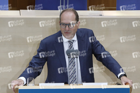 Festveranstaltung '75-Jahre CDU/CSU-Bundestagsfraktion' in Bonn