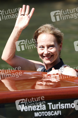 Ankunft von Amy Ryan am Palazzo del Casino, Internationale Filmfestspiele von Venedig 2024