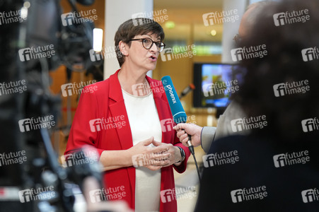 Treffen vom SPD-Parteivorstand anlässlich der Landtagswahlen in Thüringen und Sachsen in Berlin