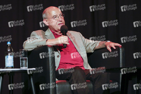 Podiumsgespräch mit Gregor Gysi und Hans-Dieter Schütt in Köln