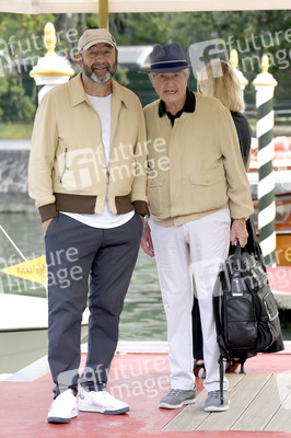 Abfahrt  von Claude Lelouch und Kaddour Merad vom Hotel Excelsior, Internationale Filmfestspiele von Venedig 2024