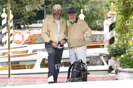 Abfahrt  von Claude Lelouch und Kaddour Merad vom Hotel Excelsior, Internationale Filmfestspiele von Venedig 2024