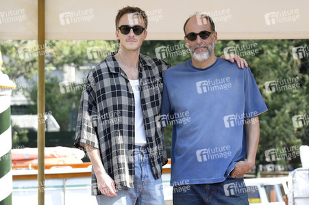 Ankunft von Luca Guadagnino und Drew Starkey am Hotel Excelsior, Internationale Filmfestspiele von Venedig 2024