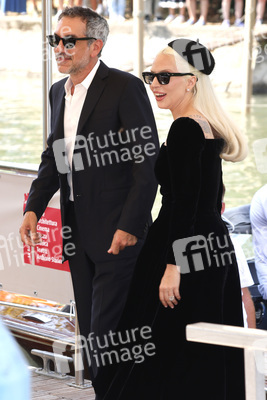 Ankunft von Todd Phillips, Lady Gaga und Joaquin Phoenix am Palazzo del Cinema, Internationale Filmfestspiele von Venedig 2024