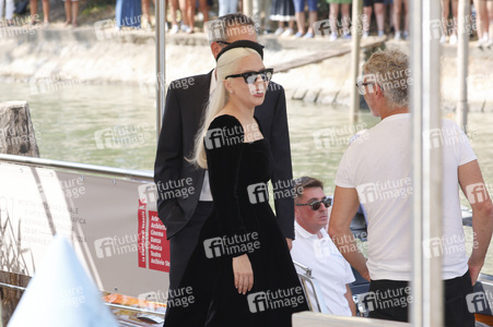 Ankunft von Todd Phillips, Lady Gaga und Joaquin Phoenix am Palazzo del Cinema, Internationale Filmfestspiele von Venedig 2024