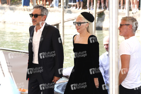 Ankunft von Todd Phillips, Lady Gaga und Joaquin Phoenix am Palazzo del Cinema, Internationale Filmfestspiele von Venedig 2024