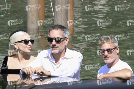 Ankunft von Todd Phillips, Lady Gaga und Joaquin Phoenix am Palazzo del Cinema, Internationale Filmfestspiele von Venedig 2024