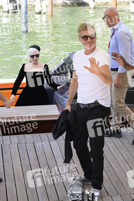 Ankunft von Todd Phillips, Lady Gaga und Joaquin Phoenix am Palazzo del Cinema, Internationale Filmfestspiele von Venedig 2024