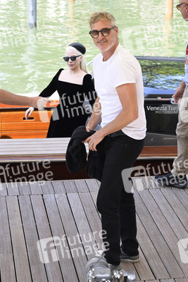 Ankunft von Todd Phillips, Lady Gaga und Joaquin Phoenix am Palazzo del Cinema, Internationale Filmfestspiele von Venedig 2024