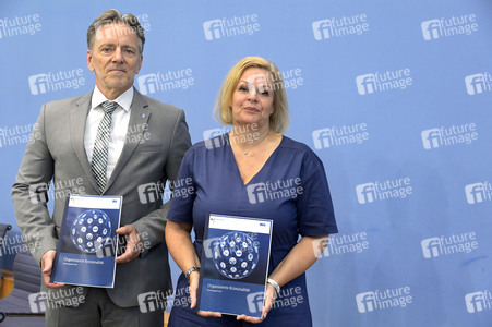 Bundespressekonferenz Bundeslagebild zur Organisierten Kriminalität 2023 in Berlin