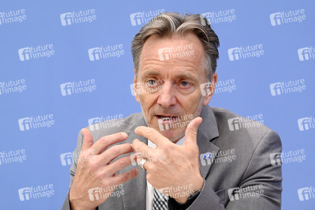 Bundespressekonferenz Bundeslagebild zur Organisierten Kriminalität 2023 in Berlin