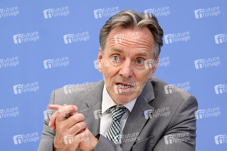 Bundespressekonferenz Bundeslagebild zur Organisierten Kriminalität 2023 in Berlin