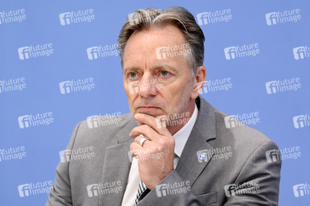 Bundespressekonferenz Bundeslagebild zur Organisierten Kriminalität 2023 in Berlin