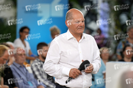 Kanzlergespräch mit Bürgern in Berlin