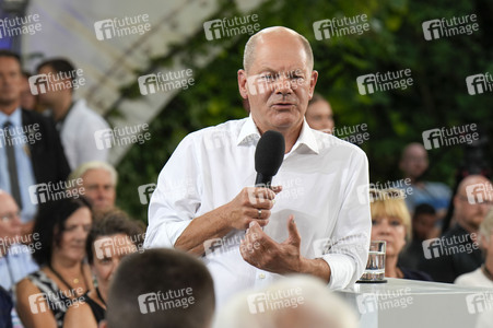 Kanzlergespräch mit Bürgern in Berlin