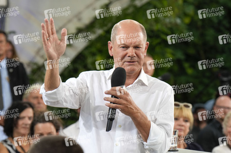Kanzlergespräch mit Bürgern in Berlin
