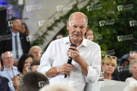 Kanzlergespräch mit Bürgern in Berlin