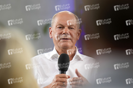 Kanzlergespräch mit Bürgern in Berlin